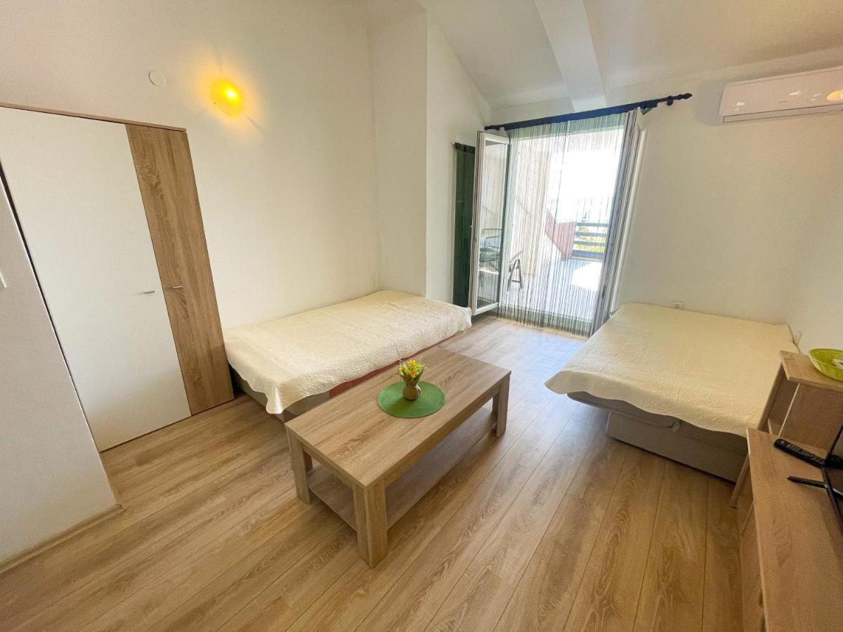 Apartmani Milan ツリクヴェニツァ エクステリア 写真