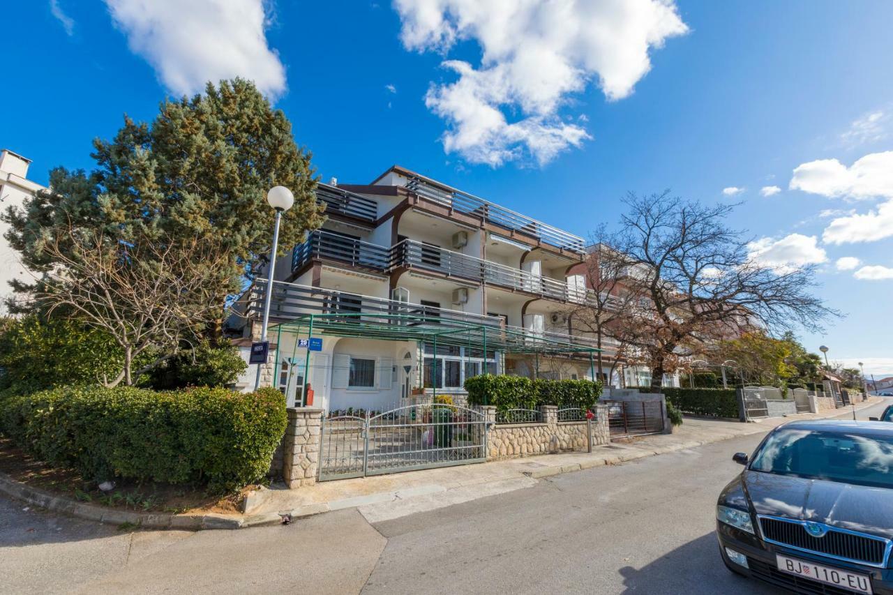 Apartmani Milan ツリクヴェニツァ エクステリア 写真