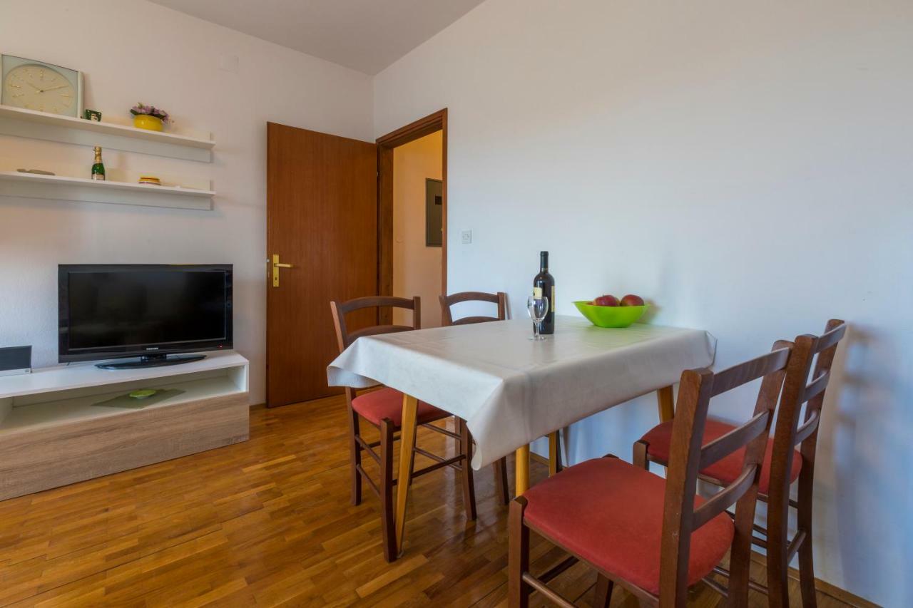 Apartmani Milan ツリクヴェニツァ エクステリア 写真